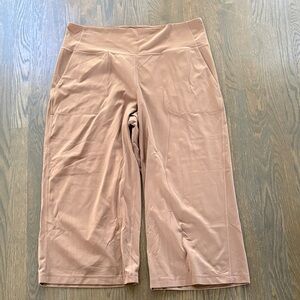 Lululemon Align™ Super-High-Rise Wide-Leg Crop Size 18 /23” Inseam
